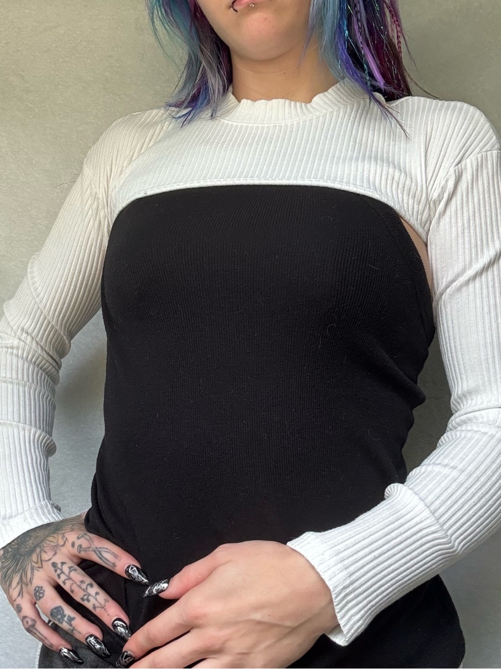 White shoulder top long sleeve